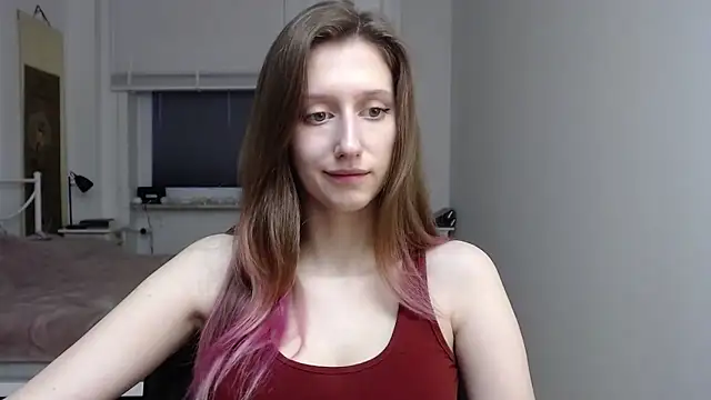 Snapshot of LUNA_delight chatting on 12-15-25, 06:50 LUNA delight online show from 12-15-25, 06:50