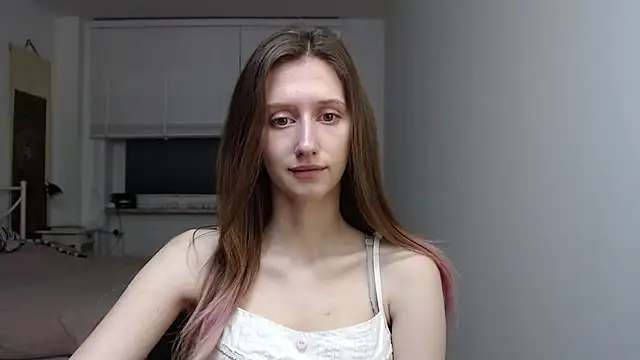 Snapshot of LUNA_delight chatting on 01-14-26, 06:41 LUNA delight online show from 01-14-26, 06:41