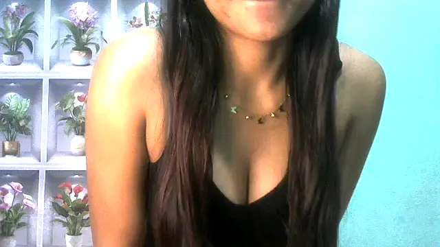 Snapshot of nanhi_munni chatting on 11-12-25, 04:18 nanhi munni online show from 11-12-25, 04:18