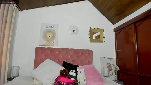 CelessteRedds online show from 03-13-25, 11:30