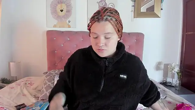 CelessteRedds online show from 09-18-25, 12:40