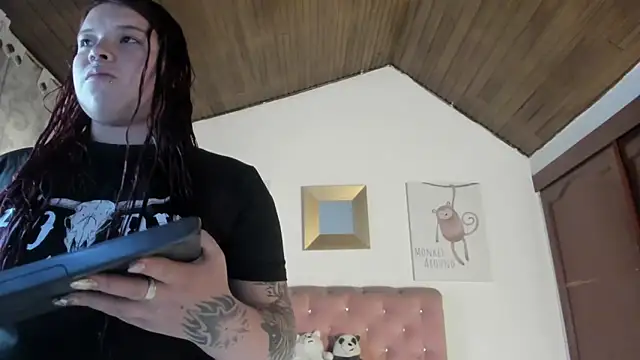 CelessteRedds online show from 12-18-25, 11:16