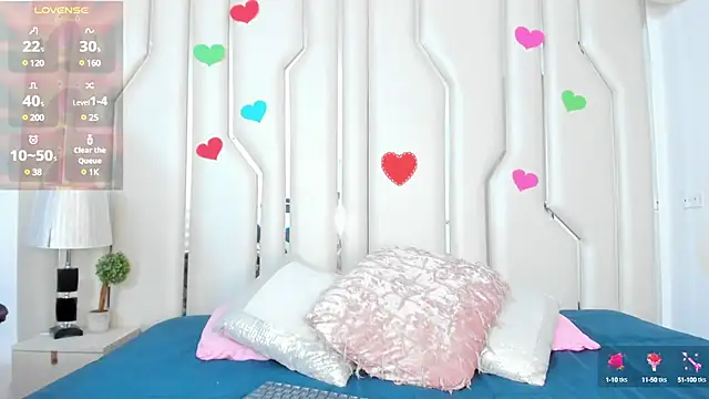 Snapshot of Miranda_Foxx chatting on 02-26-25, 12:03 Miranda Foxx online show from 02-26-25, 12:03