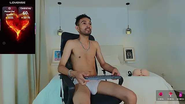 Snapshot of _miguel0 chatting on 02-24-25, 07:09 miguel0 online show from 02-24-25, 07:09