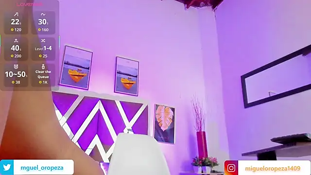 Snapshot of _miguel0 chatting on 09-29-25, 08:13 miguel0 online show from 09-29-25, 08:13