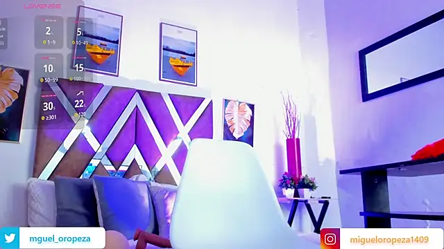 Snapshot of _miguel0 chatting on 10-22-25, 08:08 miguel0 online show from 10-22-25, 08:08