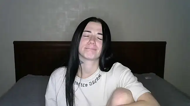Snapshot of Liana_diva chatting on 01-18-25, 01:30 Liana diva online show from 01-18-25, 01:30