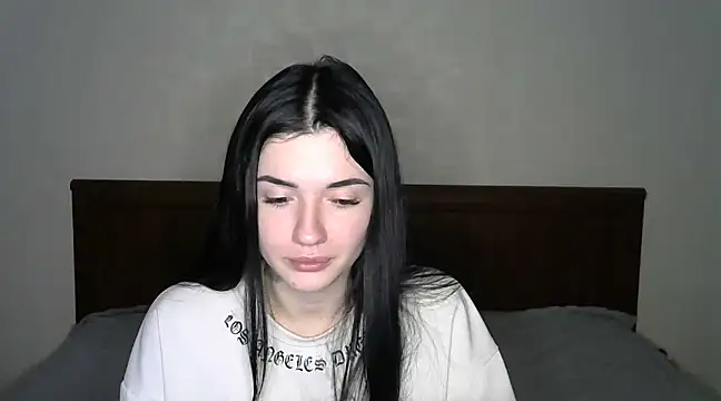 Snapshot of Liana_diva chatting on 02-09-25, 01:44 Liana diva online show from 02-09-25, 01:44