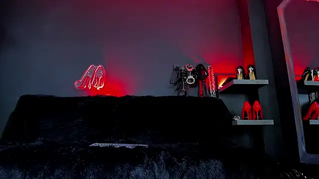 Snapshot of DelaneyStone chatting on 01-13-26, 08:03 DelaneyStone online show from 01-13-26, 08:03