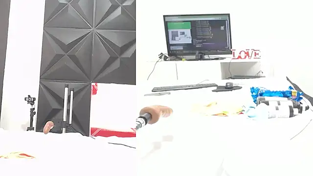 Snapshot of Lisa_goals chatting on 03-01-25, 06:21 Lisa goals online show from 03-01-25, 06:21