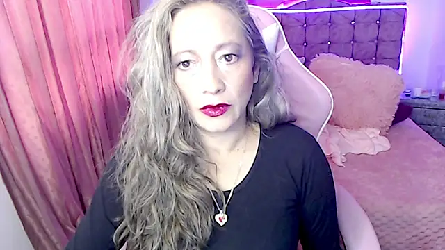 Snapshot of Melanyy_100 chatting on 09-16-25, 07:48 Melanyy 100 online show from 09-16-25, 07:48