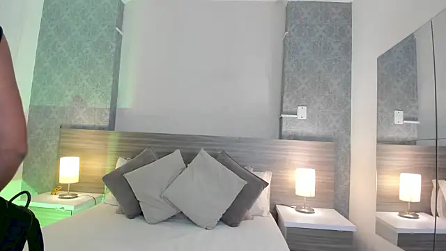 Mistyca online show from 07-24-26, 11:19