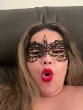 famous indian girl online show from 02-01-25, 11:27