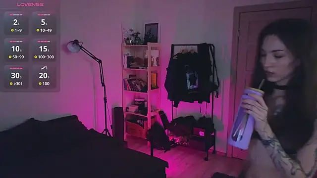 Snapshot of Space_X_Roxy_ chatting on 12-26-24, 06:22 Space X Roxy  online show from 12-26-24, 06:22