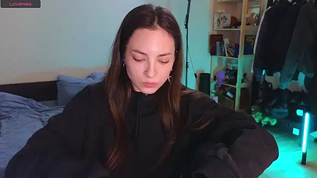 Snapshot of Space_X_Roxy_ chatting on 03-03-25, 05:18 Space X Roxy  online show from 03-03-25, 05:18