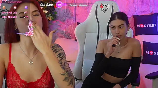 Snapshot of Magnetic_Mia_ chatting on 12-04-24, 07:45 Magnetic Mia online show from 12-04-24, 07:45