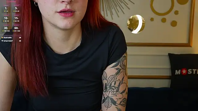 Snapshot of Magnetic_Mia_ chatting on 12-20-24, 05:40 Magnetic Mia online show from 12-20-24, 05:40