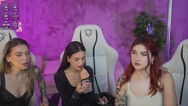 Snapshot of Magnetic_Mia_ chatting on 02-11-25, 11:54 Magnetic Mia online show from 02-11-25, 11:54