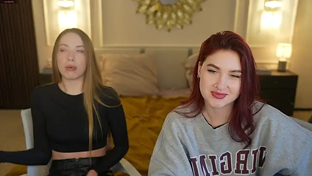 Snapshot of Magnetic_Mia_ chatting on 03-03-25, 09:00 Magnetic Mia online show from 03-03-25, 09:00