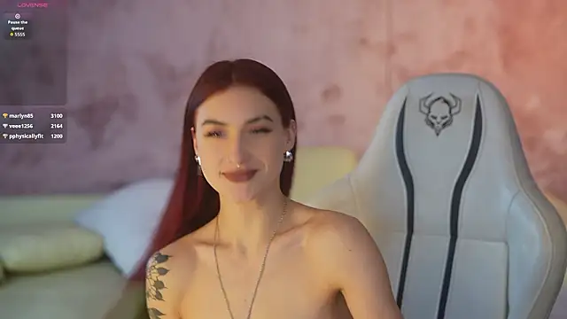 Snapshot of Magnetic_Mia_ chatting on 02-03-26, 06:40 Magnetic Mia online show from 02-03-26, 06:40