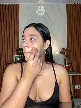 Snapshot of floriamANDjazmin chatting on 07-15-26, 03:01 floriamANDjazmin online show from 07-15-26, 03:01