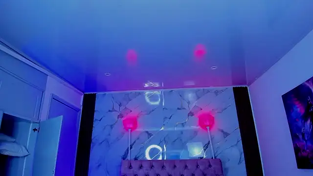 AuroraDiaz online show from 02-03-26, 07:19