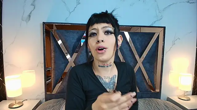 AuroraDiaz online show from 04-29-26, 11:47