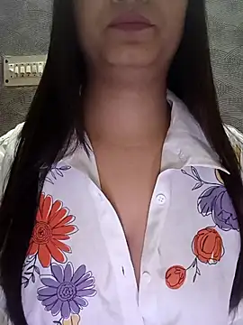 Snapshot of Indian_Jaan chatting on 02-08-26, 01:25 Indian Jaan online show from 02-08-26, 01:25