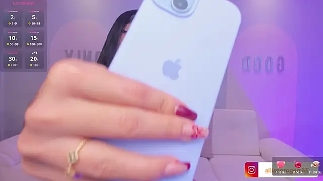 Snapshot of AllisonRogersX chatting on 12-20-25, 06:59 AllisonRogersX online show from 12-20-25, 06:59