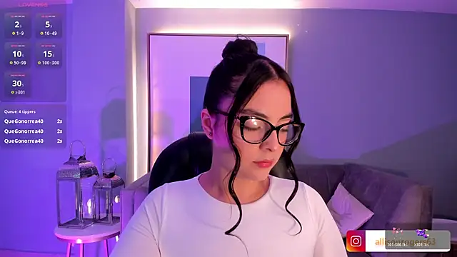 Snapshot of AllisonRogersX chatting on 01-13-26, 02:28 AllisonRogersX online show from 01-13-26, 02:28