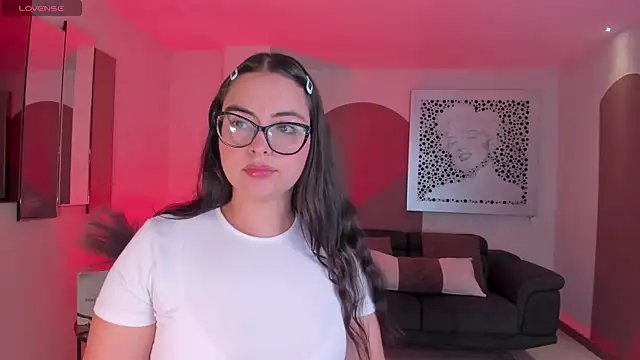 Snapshot of AllisonRogersX chatting on 02-08-26, 11:08 AllisonRogersX online show from 02-08-26, 11:08