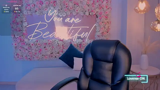 MaddisonLowe online show from 11-11-25, 05:07