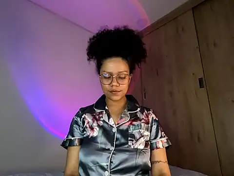 Ale xandra online show from 04-25-26, 01:19