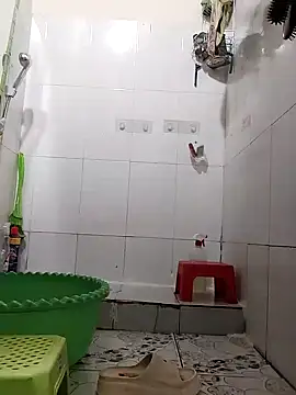 Snapshot of Mimi18x chatting on 03-13-25, 05:43 Mimi18x online show from 03-13-25, 05:43