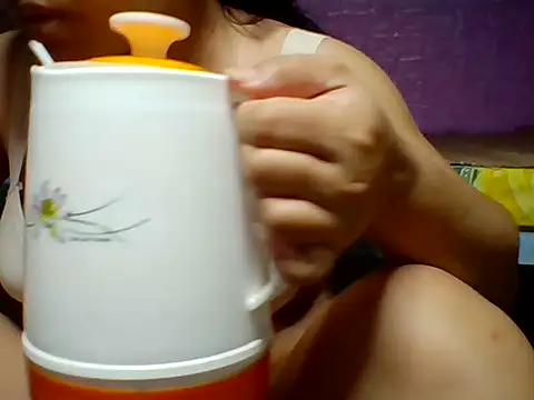 Snapshot of Mimi18x chatting on 10-20-25, 03:29 Mimi18x online show from 10-20-25, 03:29