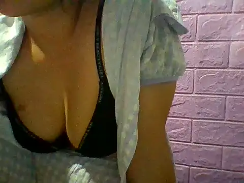 Mimi18x online show from 06-29-26, 10:15