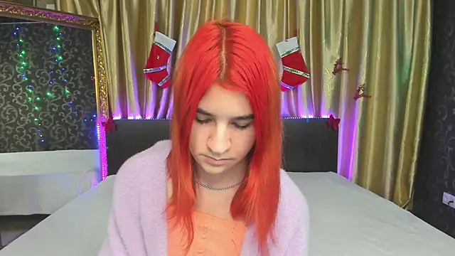 Snapshot of _Polly_Love_ chatting on 12-26-24, 04:47 Polly Love online show from 12-26-24, 04:47