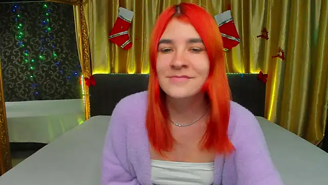 Snapshot of _Polly_Love_ chatting on 01-11-25, 01:01 Polly Love online show from 01-11-25, 01:01