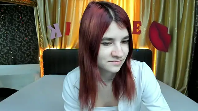 Snapshot of _Polly_Love_ chatting on 02-18-25, 01:11 Polly Love online show from 02-18-25, 01:11