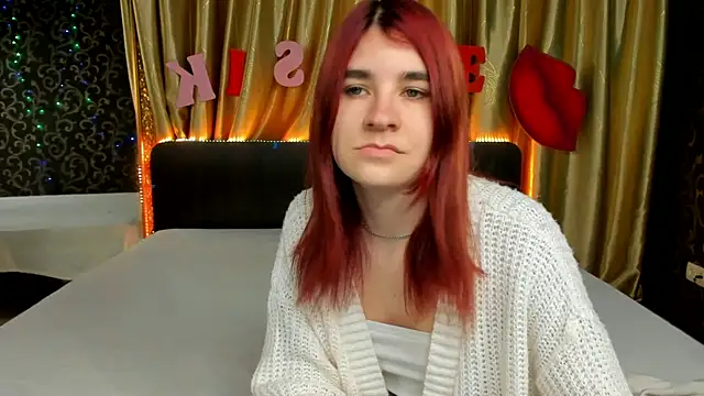 Snapshot of _Polly_Love_ chatting on 02-18-25, 04:16 Polly Love online show from 02-18-25, 04:16