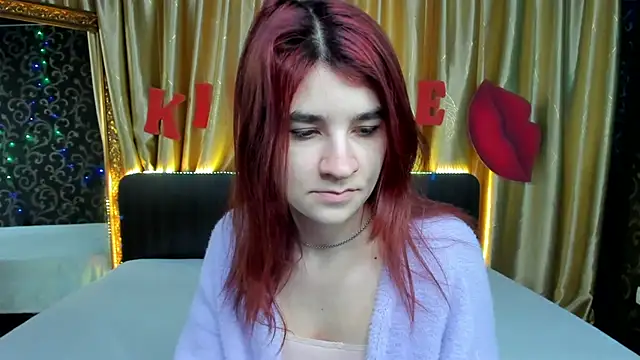 Snapshot of _Polly_Love_ chatting on 02-19-25, 07:28 Polly Love online show from 02-19-25, 07:28