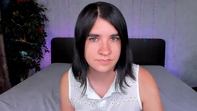 Snapshot of _Polly_Love_ chatting on 09-09-25, 08:36 Polly Love online show from 09-09-25, 08:36