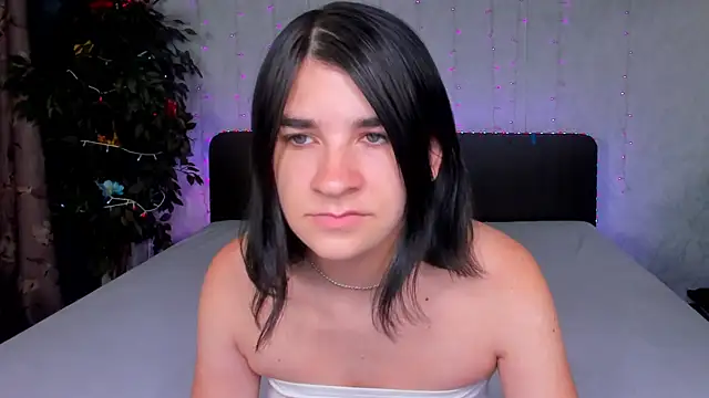 Snapshot of _Polly_Love_ chatting on 09-10-25, 06:02 Polly Love online show from 09-10-25, 06:02