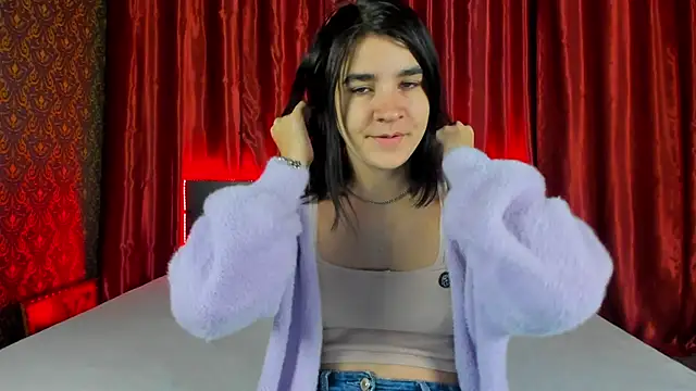 Snapshot of _Polly_Love_ chatting on 09-29-25, 06:07 Polly Love online show from 09-29-25, 06:07