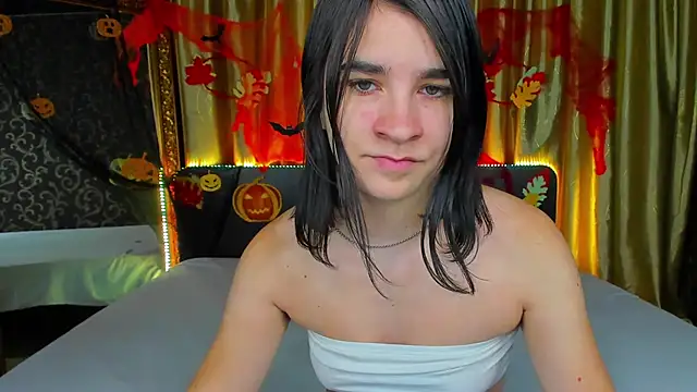 Snapshot of _Polly_Love_ chatting on 11-05-25, 07:08 Polly Love online show from 11-05-25, 07:08