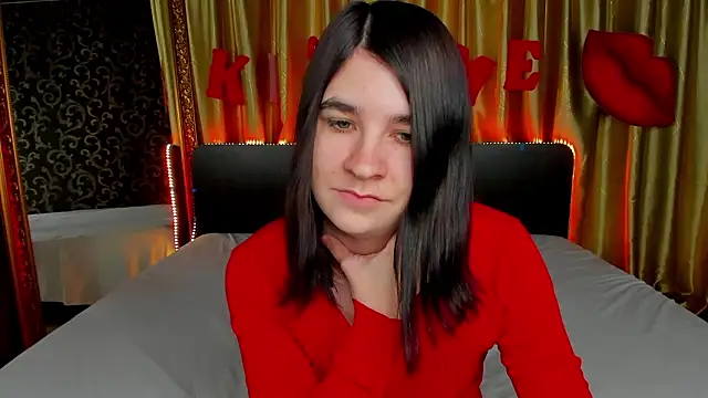 Snapshot of _Polly_Love_ chatting on 03-02-26, 07:15 Polly Love online show from 03-02-26, 07:15