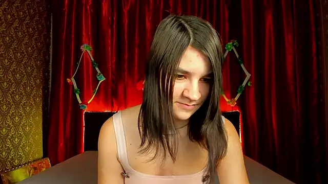 Snapshot of _Polly_Love_ chatting on 03-10-26, 07:13 Polly Love online show from 03-10-26, 07:13