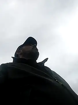 Snapshot of affascino chatting on 02-12-26, 12:00 affascino online show from 02-12-26, 12:00