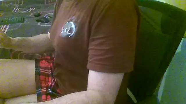 Snapshot of AshWinter chatting on 12-11-24, 12:34 AshWinter online show from 12-11-24, 12:34