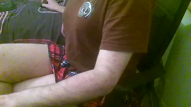 Snapshot of AshWinter chatting on 12-11-24, 09:34 AshWinter online show from 12-11-24, 09:34